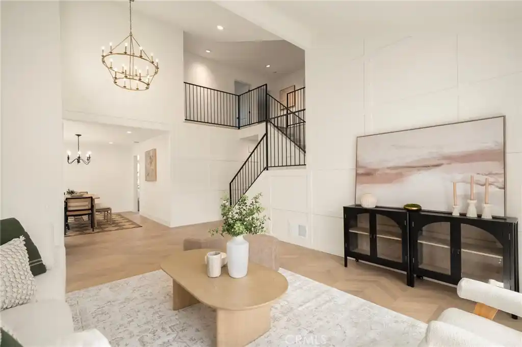 Fully Remodeled Designer Home in Northwood