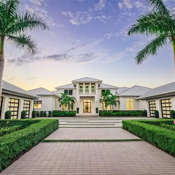 A PARADIGM OF DESIGN AND CRAFTSMANSHIP IN PINE RIDGE