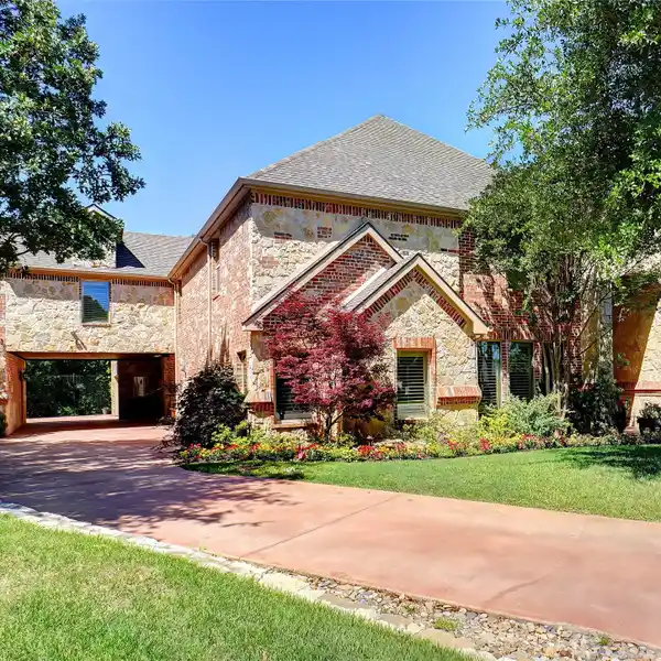 MAGNIFICENT PRIVATE GATED ESTATE