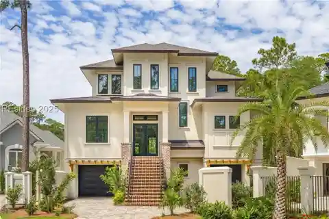 Brand New Modern Courtyard Home in Wexford!