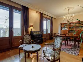 Character Apartment with Independent Studio