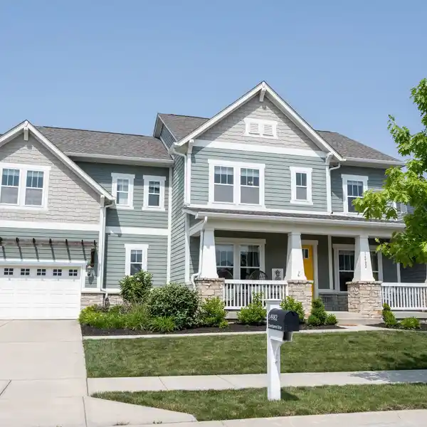 LUXURY LIVING IN HARMONY