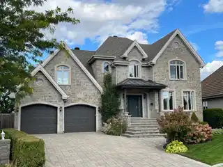 Elegant Property in a Peaceful Setting