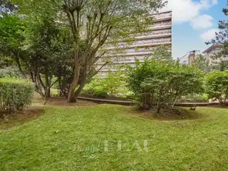 Bright Apartment with Outdoor Space