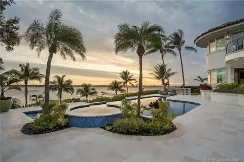 Waterfront Estate in Prestigious Sewall's Point Plantation
