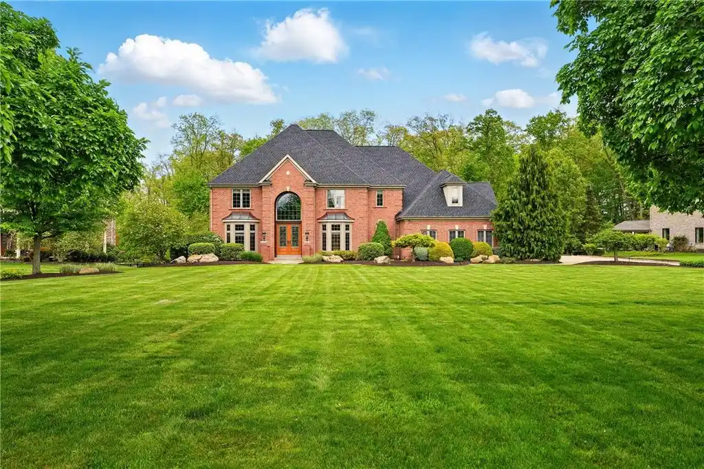 Luxurious Estate with Stunning Features