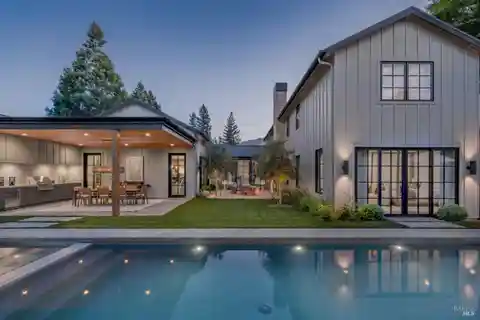 New Home Blending Contemporary Sophistication with Timeless Elegance