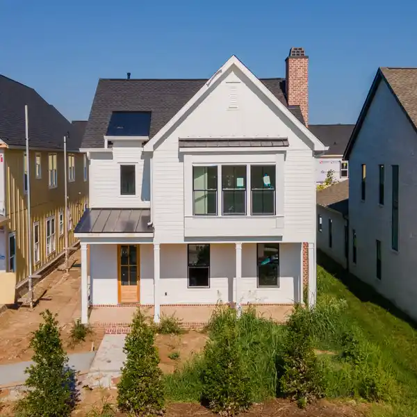 TIMELESS ELEGANCE MINUTES FROM DOWNTOWN