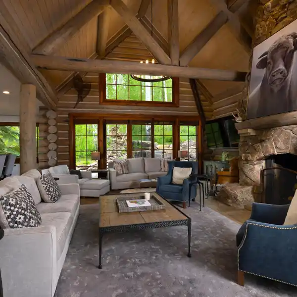 BEAUTIFULLY APPOINTED RETREAT IN MOUNTAIN STAR