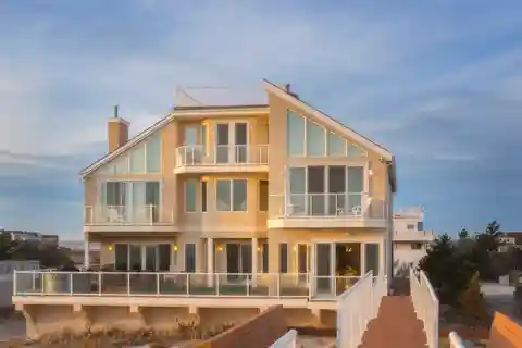 Fabulous Contemporary Ocean View Rental