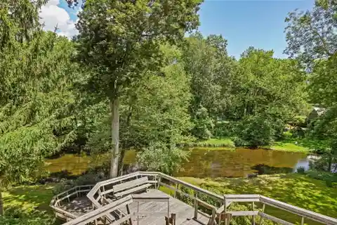 Idyllic Riverfront Property in Lower Weston