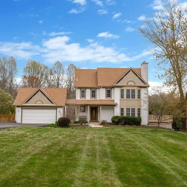 DREAM HOME ON A DREAM LOT