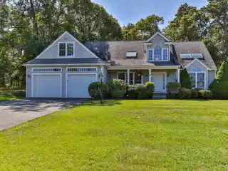 Beautifully Designed Home Across the Street from Long Pond