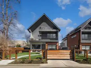 Beautiful Abode with Downtown Skyline Views