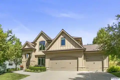 Special Home in West Bay Woods 2