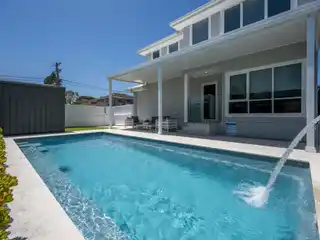 Contemporary Home in Prime Beachfront Setting