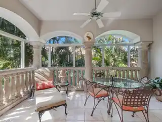 Spacious Villa Located in Pointe at Pelican Bay
