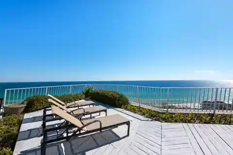 Sought-after Terrace Unit in Edgewater