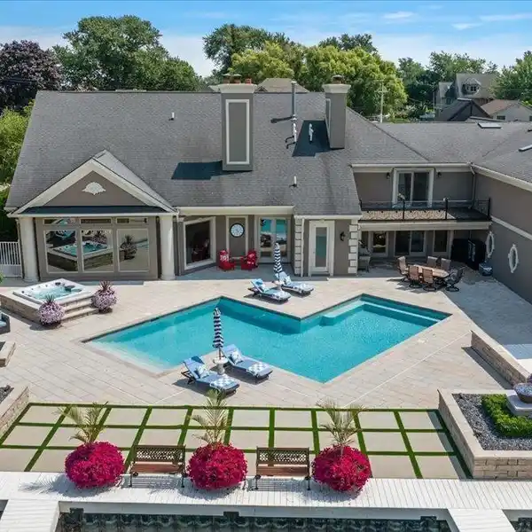 EXCEPTIONAL CUSTOM-BUILT HOME SITUATED ON BLACK CREEK LAGOON