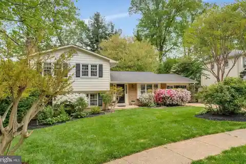 Nostalgic Home on Magical Lot
