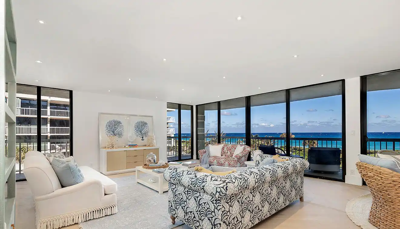 Newly Renovated Oceanfront Apartment