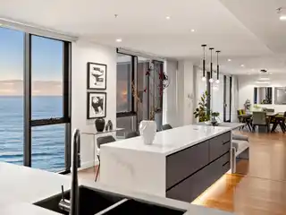 Whole-Floor Oceanfront Apartment
