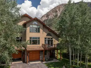 Expansive Three Bedroom Home on Sought-after Skyland
