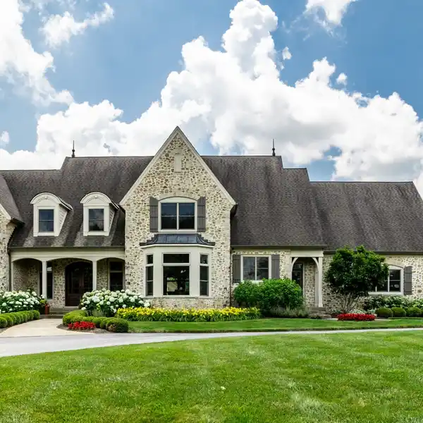 AN ENTERTAINER'S PARADISE