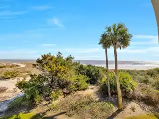 Only-one-of-its-kind Cloister Ocean Residence