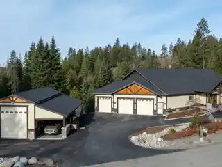 Custom Home on 1.89 Peaceful Acres