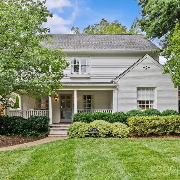 STUNNING HOME IN COVETED MYERS PARK