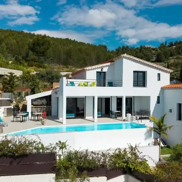 VILLA MODERNE