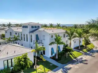 Amazing Home Featuring Sarasota Bay Views