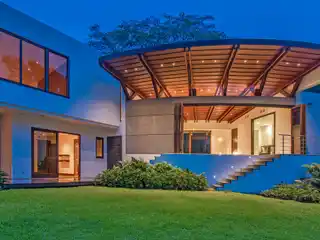 Casa Magenta