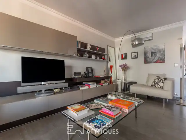 Large Image