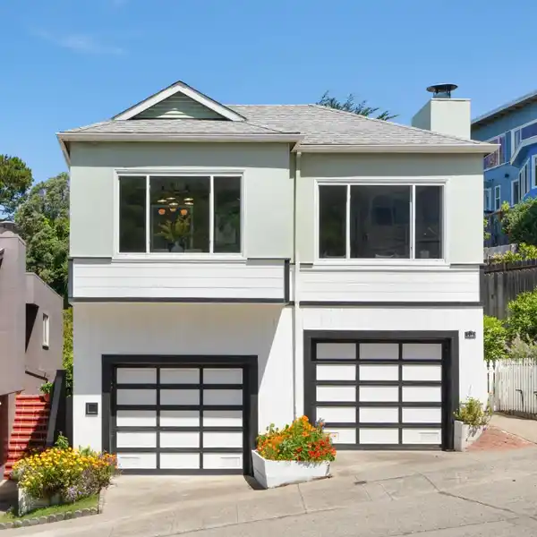 SPACIOUS MID-CENTURY MIDTOWN TERRACE HOME