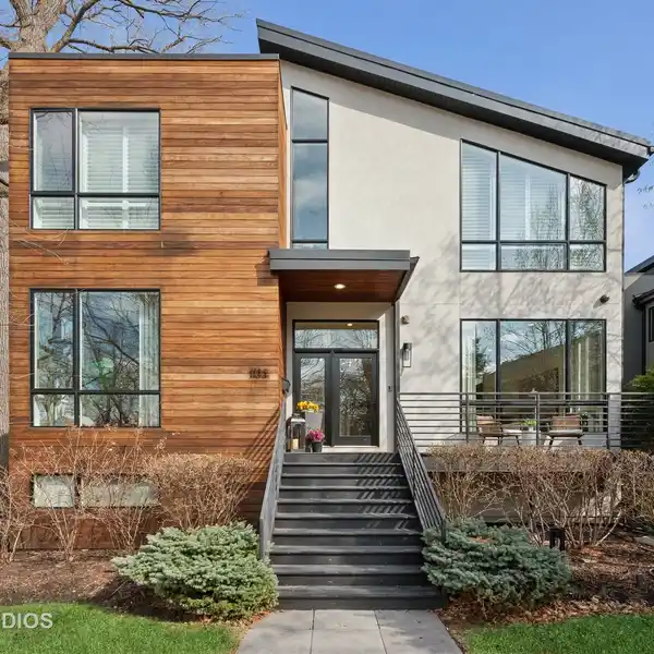 LIGHT-FILLED CONTEMPORARY HOME WITH COACH HOUSE