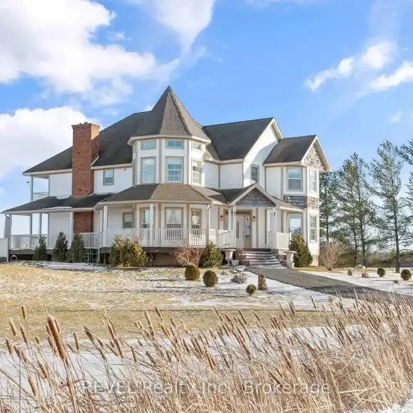 EXQUISITE VICTORIAN-STYLE ESTATE