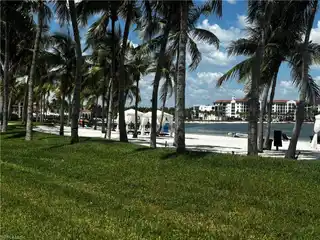 Luxurious Third-Floor Condo