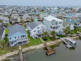 Beautifully Maintained Canal-Front Home