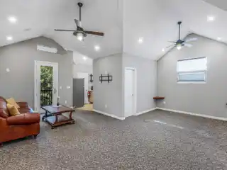 Bonita Terra Estate with Pool, Guest Suite, Garage