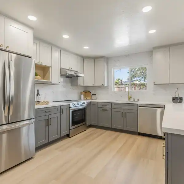 INVITING SANCTUARY IN A PICTURESQUE NEIGHBORHOOD
