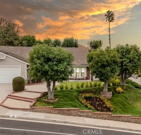 STUNNING SINGLE STORY IN ANAHEIM HILLS