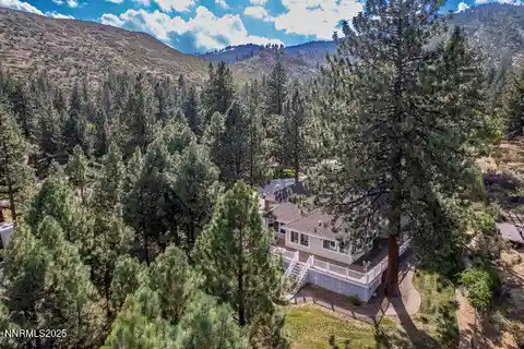 Meticulously Remodeled Home in Lakeview Woods