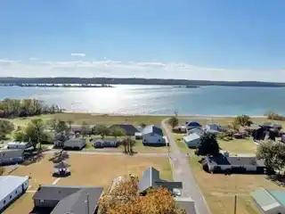 Beautiful Lake Texoma Home