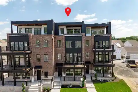 Brand New Residence in Overlook Brownstones