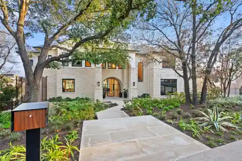 Gorgeous New Turnkey Home
