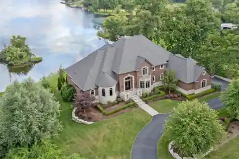 Builder’s Own Masterpiece on Forest Lake