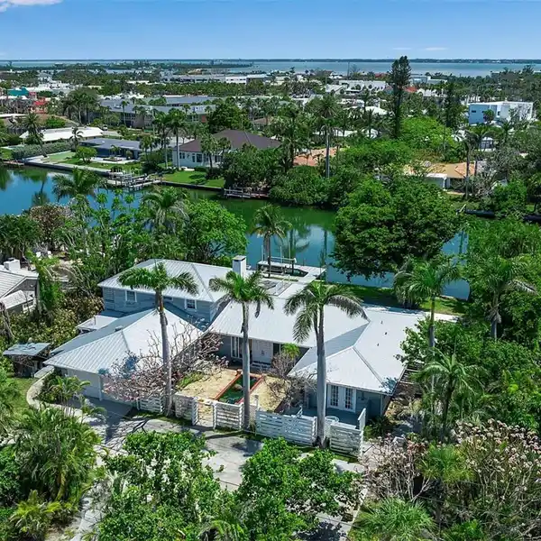 ARCHITECTURAL CHARM MEETS PREMIER COASTAL LIVING