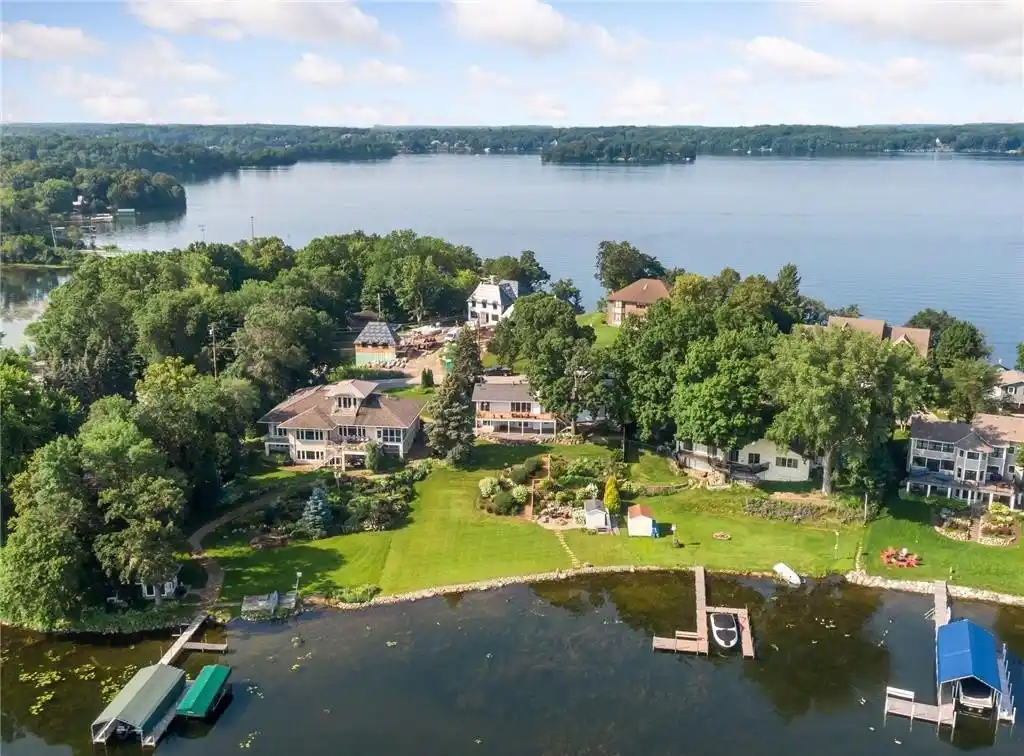 Charming Lake Minnetonka Walkout Rambler